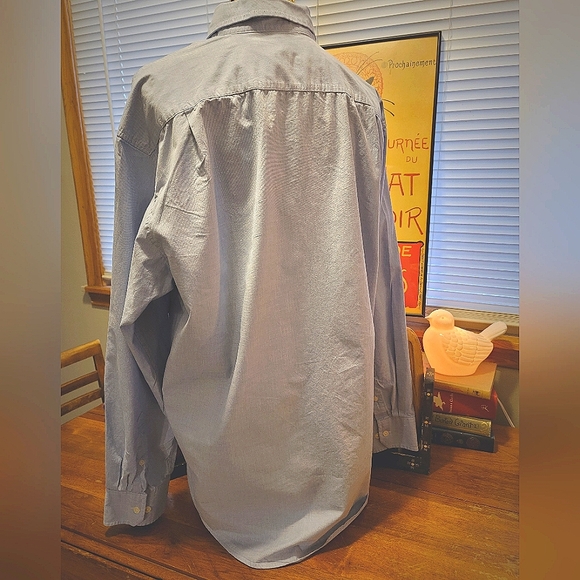 {Izod} Button Down Shirt, Size XL - Picture 7 of 9